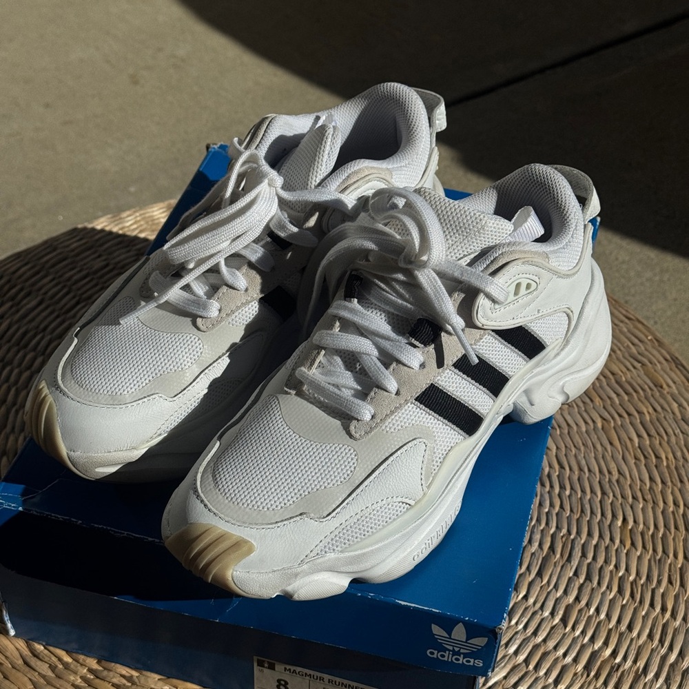 Adidas Magmur Runner LIKE NEW